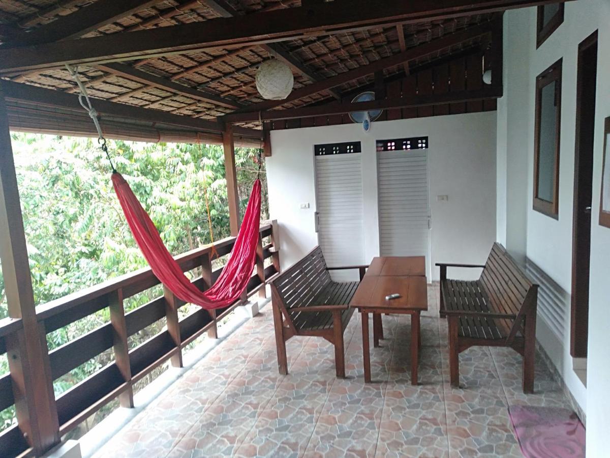 Treetop Guesthouse And Bungalows Sabang  Kültér fotó