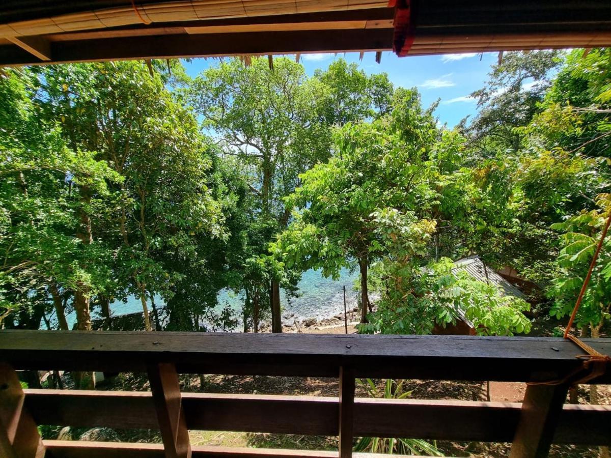Treetop Guesthouse And Bungalows Sabang  Kültér fotó