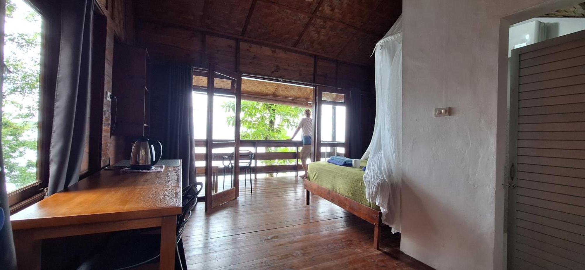 Treetop Guesthouse And Bungalows Sabang  Kültér fotó