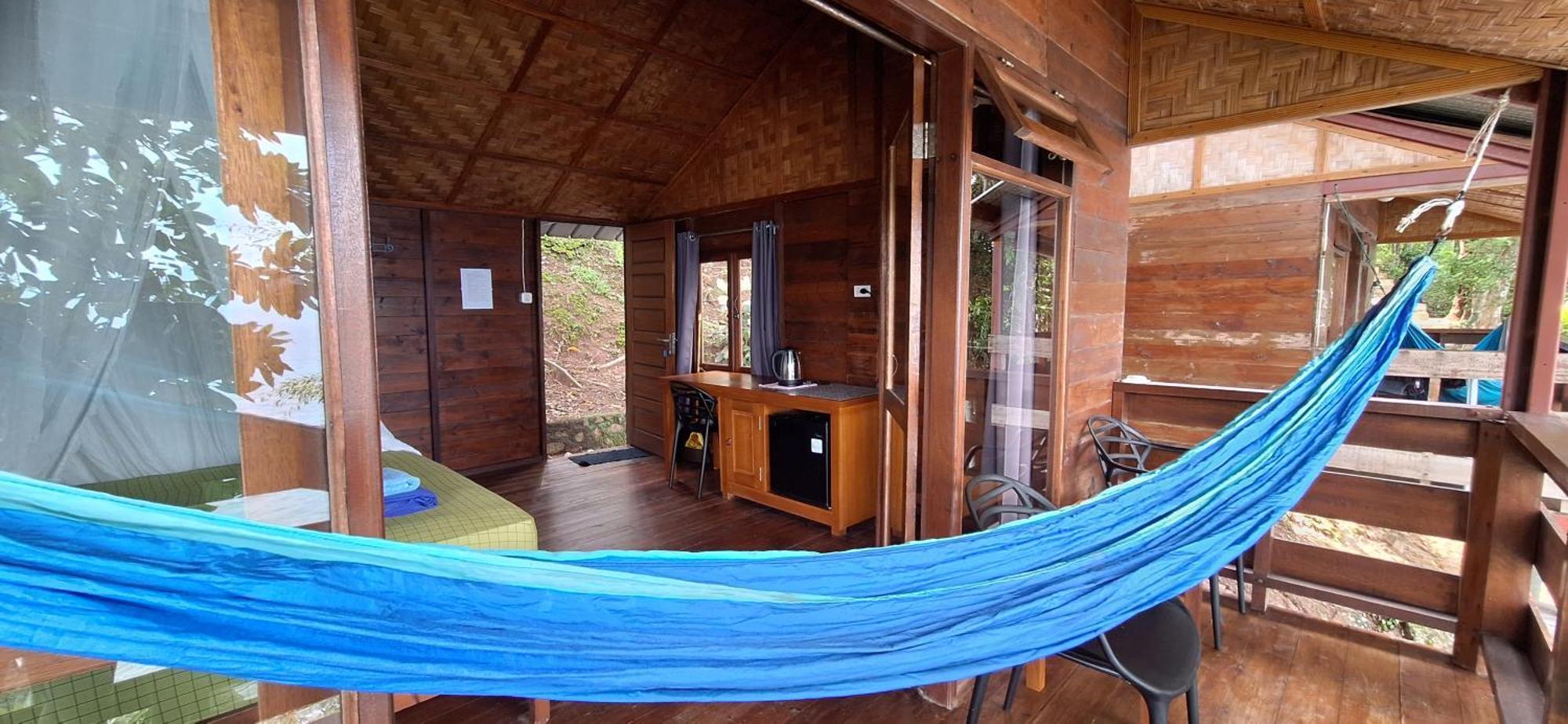 Treetop Guesthouse And Bungalows Sabang  Kültér fotó